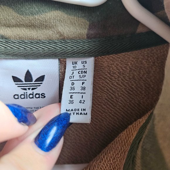 Adidas Camo Crop - Picture 3 of 4